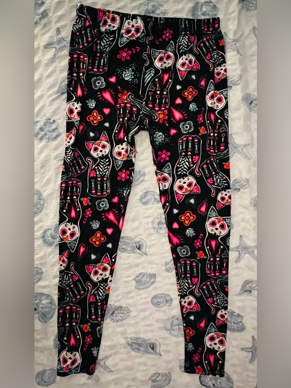 Day of the Dead Dia de Los Muertos Cute Kitty Skull Leggings